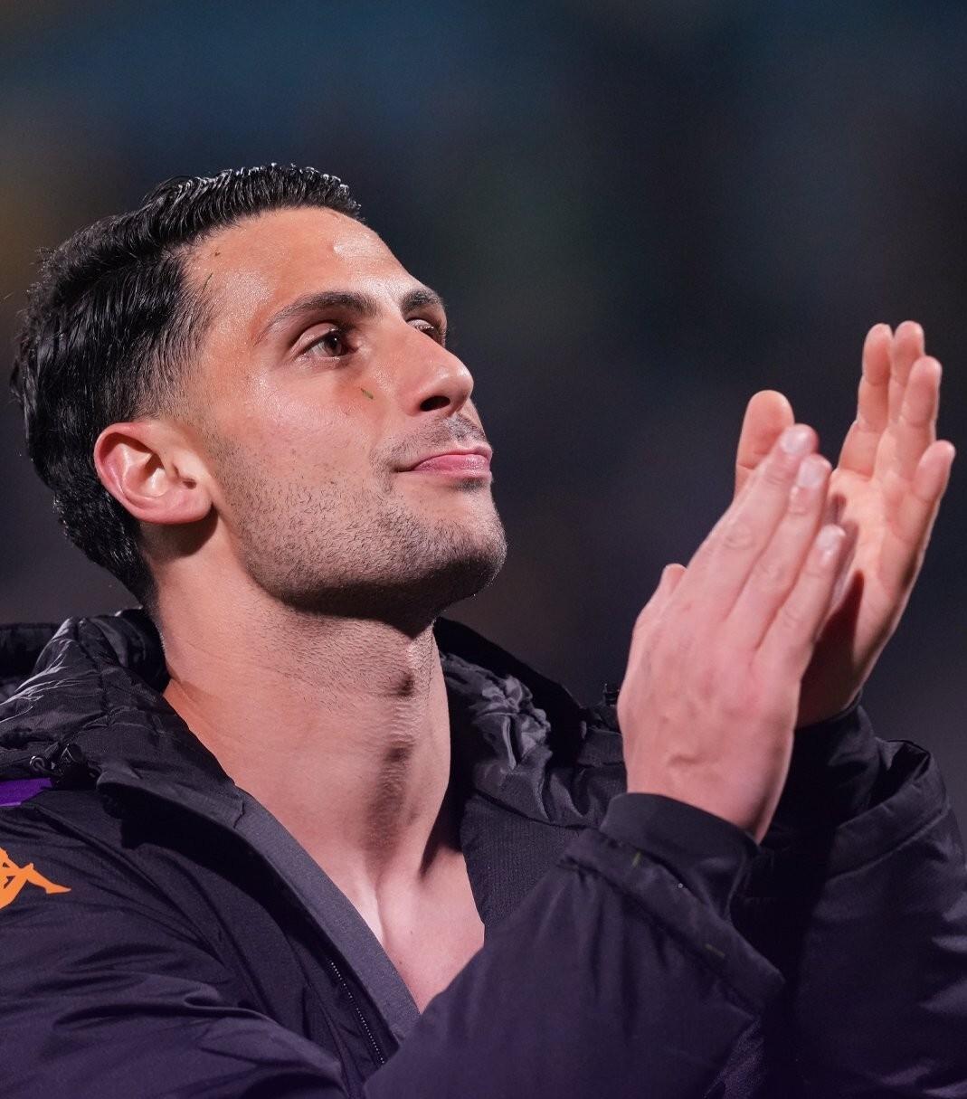 关于帕尔马在客场战胜佛罗伦萨，继续领跑积分榜的信息