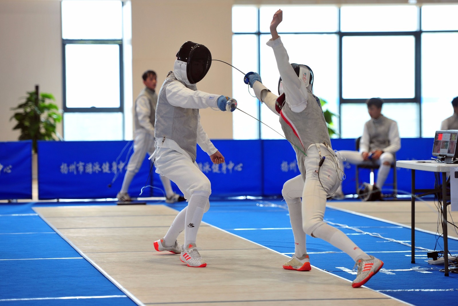 白俄罗斯击剑选手激情拼搏，获胜的简单介绍