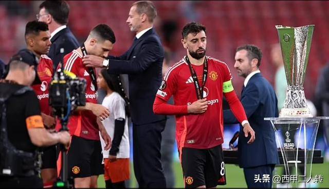 热刺客场战平曼联，令球迷惋惜不已