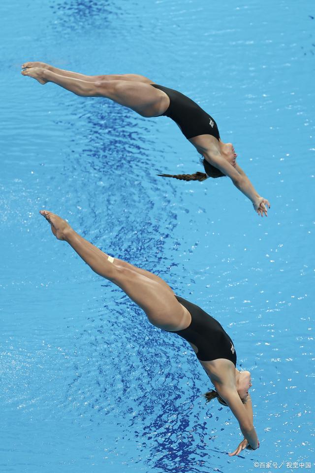 跳水比赛场上高潮迭起运动员勇攀高峰的简单介绍