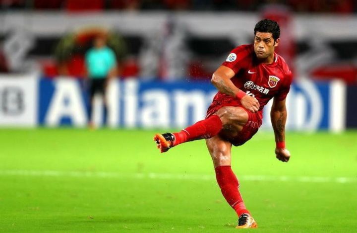 亚洲联赛传奇纷纷退役，新一代球员冲击巅峰