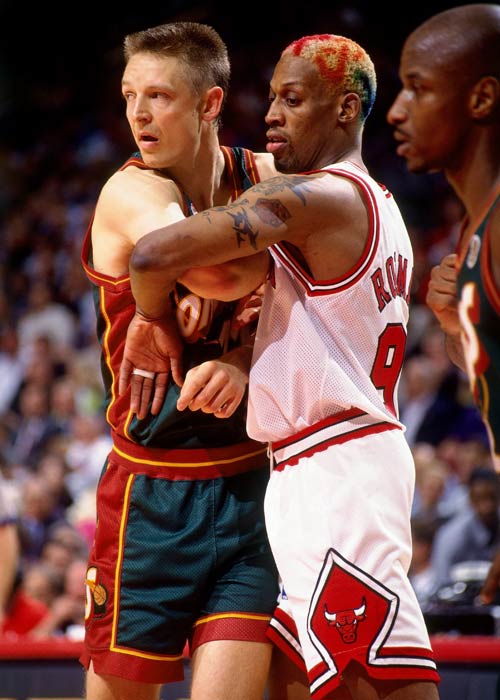 波兰队鏖战德国队，马龙扛起全队