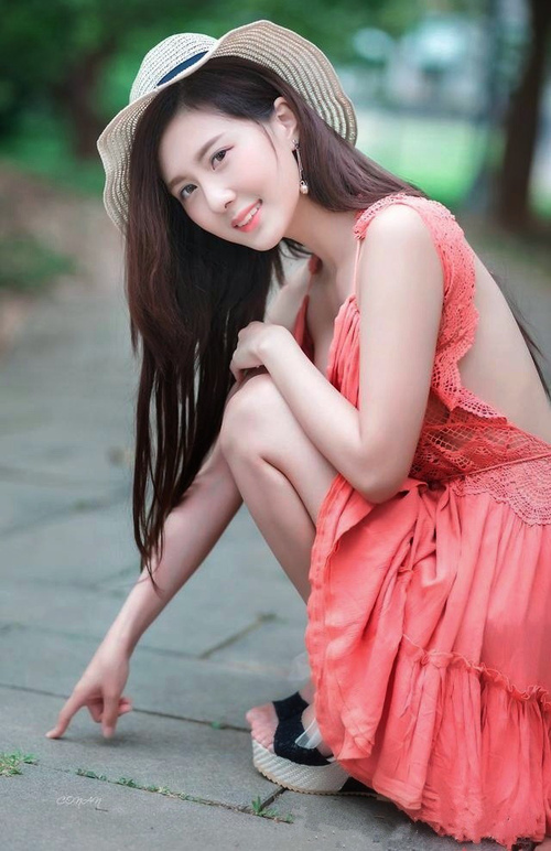 蓝色风暴席卷欧陆，拉齐奥连续压制乌克兰，引爆世界排名争夺战