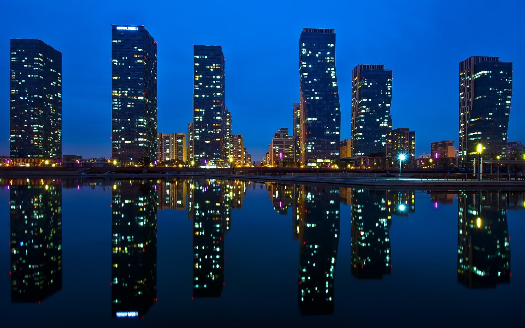 跨界篮球盛宴，灰熊轻取深圳，莫兰特西甲德比独领风骚